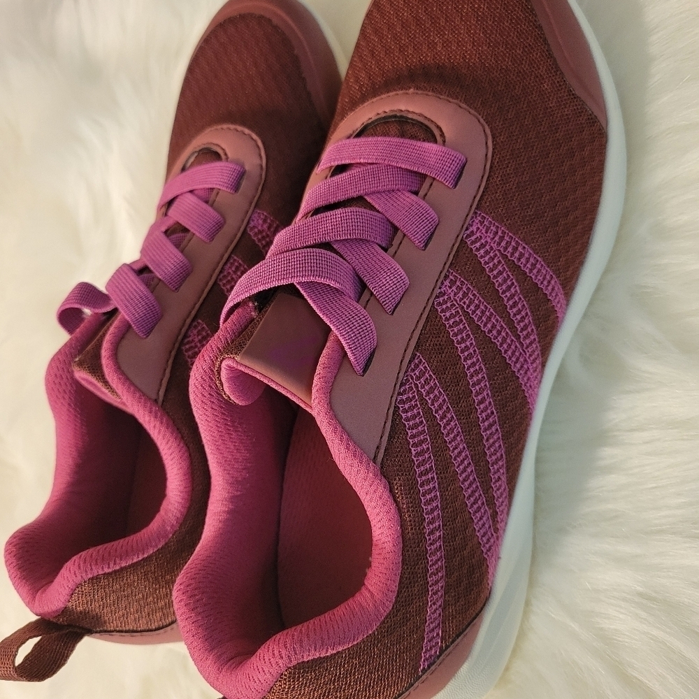 Vionic Women's Sneakers in Pink and Brown